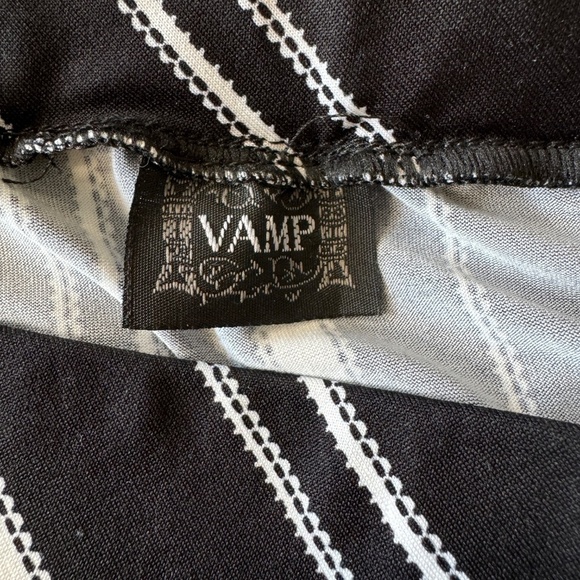 VAMP Women's Black/White Vintage Pull On A-Line Maxi Skirt Size Small Geometric - Picture 6 of 13